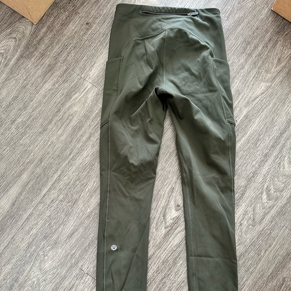 Olive green lululemon leggings with pockets